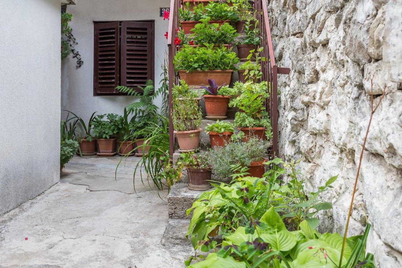 Modern And Practical Studio In The Heart Of Split Exteriör bild